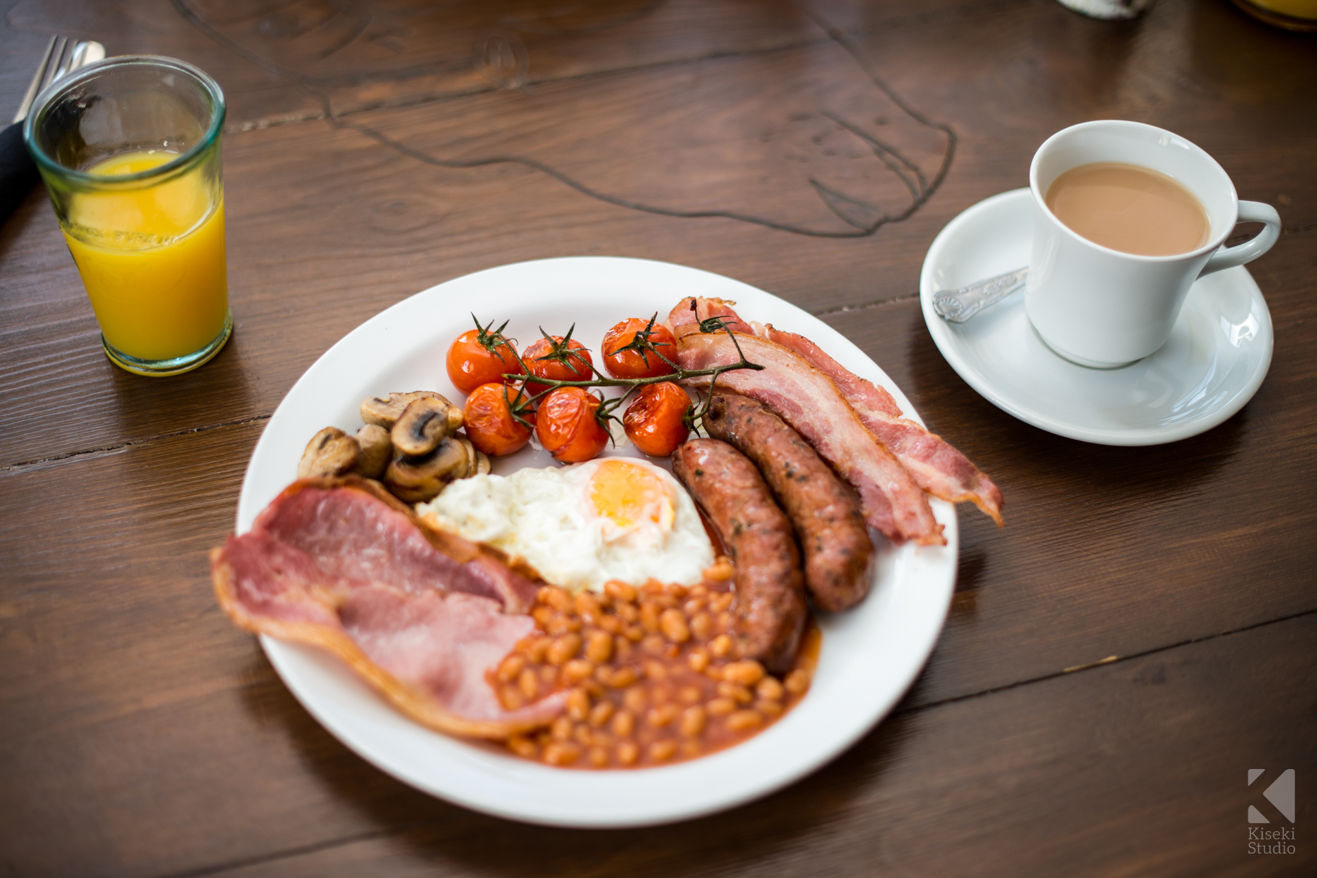 herdwicks-boutique-hotel-cooked-breakfast-english-yummy-food-photography-tea-orange-juice