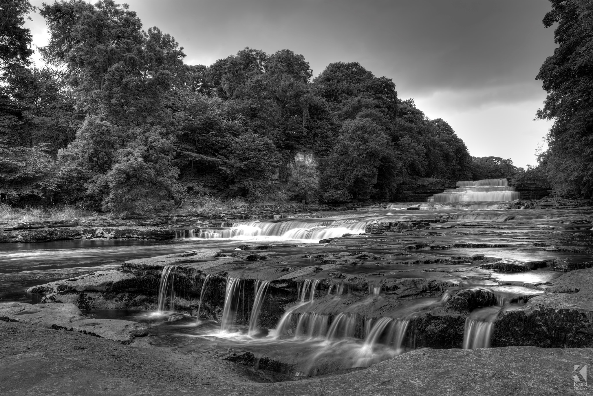 Aysgarth Lower Falls in black and white