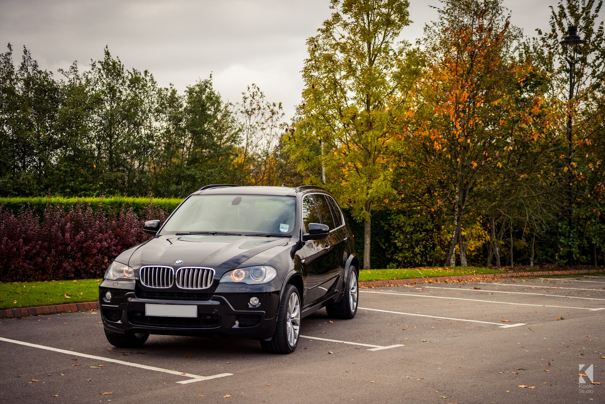 BMW X5 in autumn