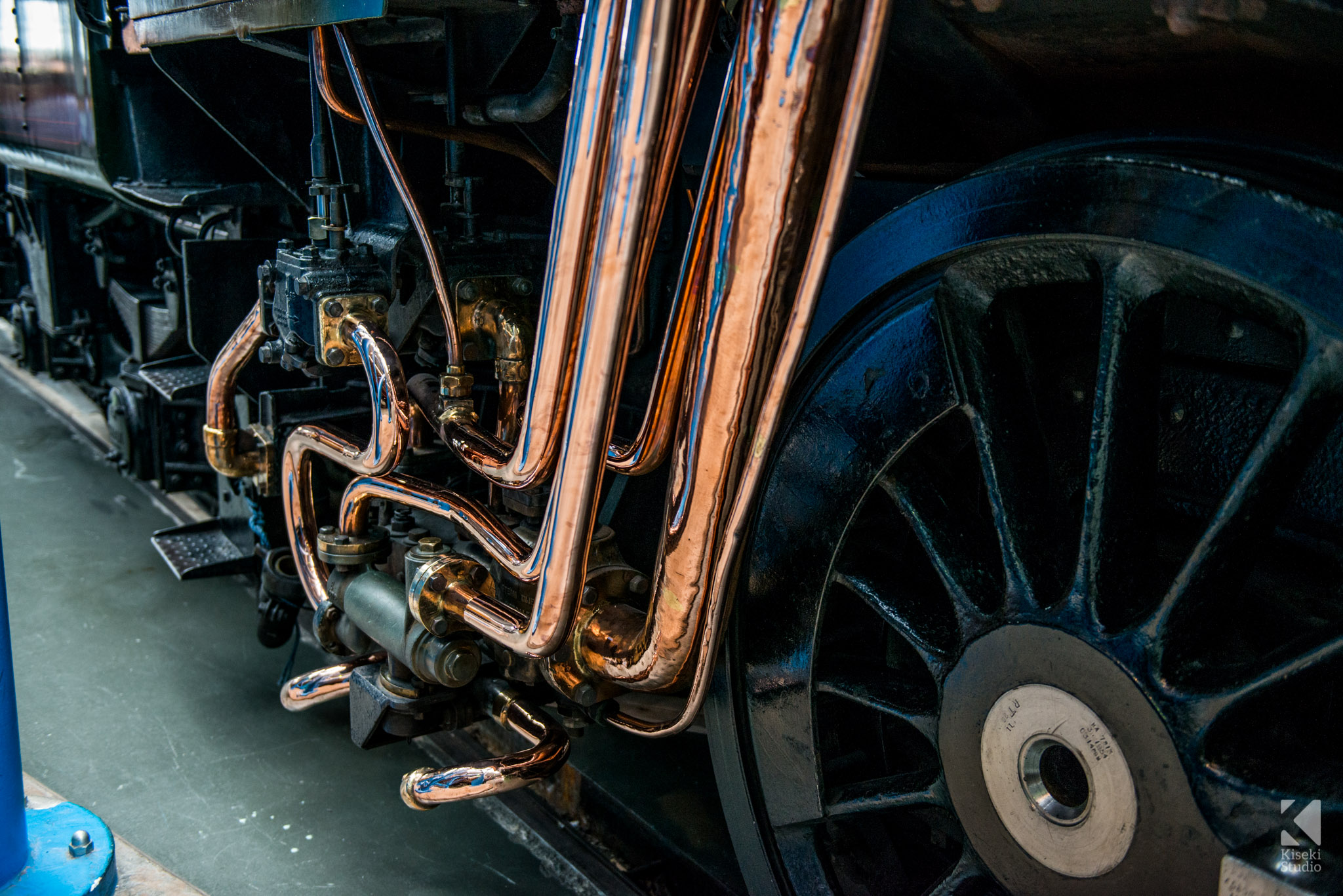 Copper Piping Detail Locomotive