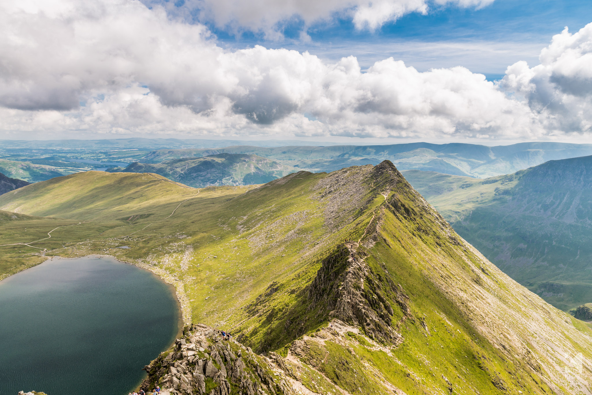 From Hellvellyn to Striding Edge and Red Tarn