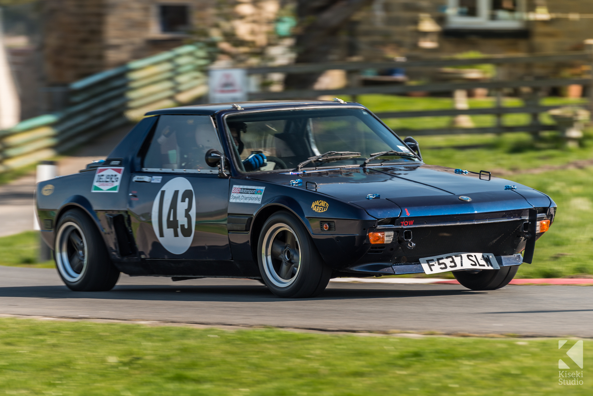 harewood-speed-hillclimb-april-2017-fiat-x19-cornering-farmhouse-bend-black