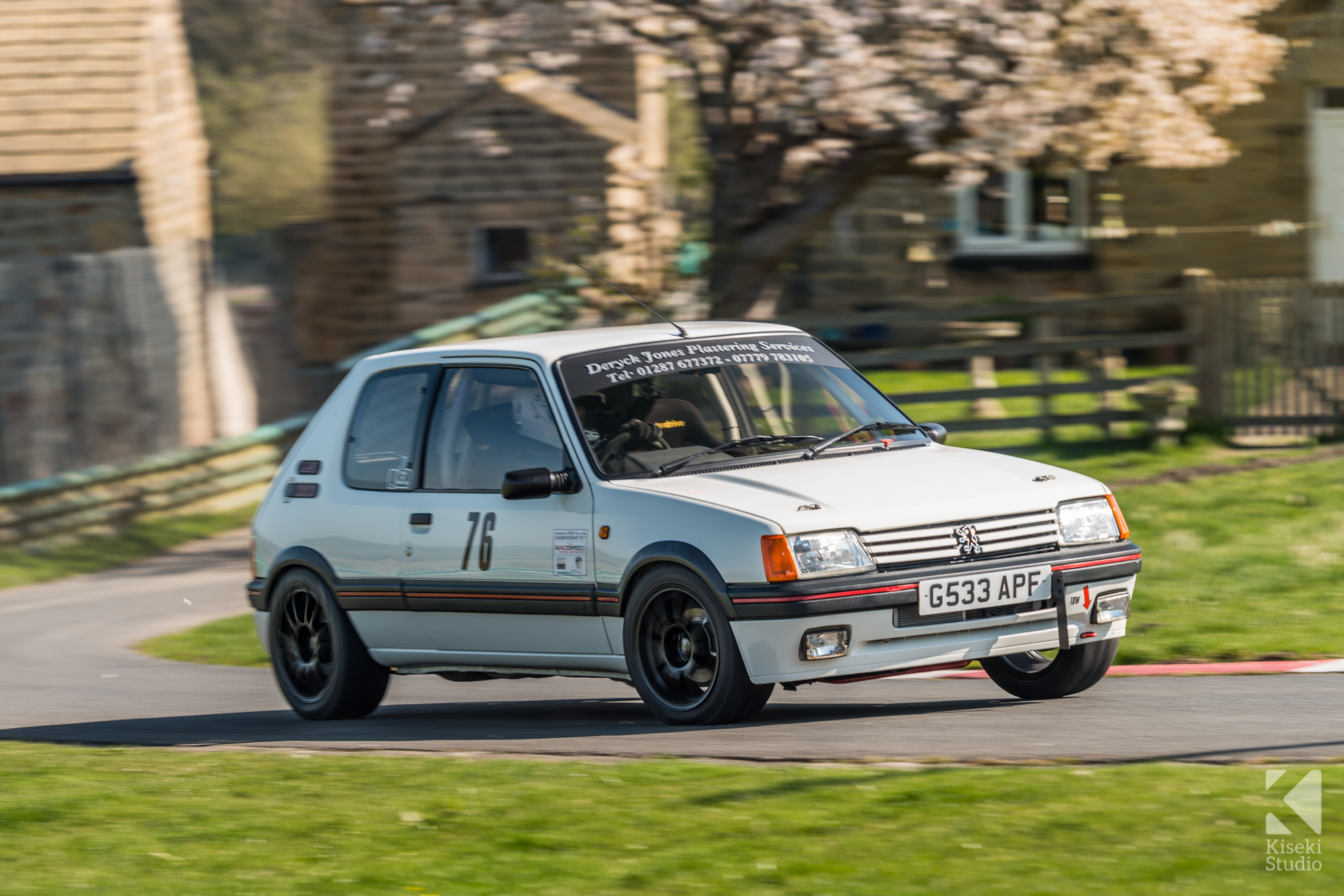 harewood-speed-hillclimb-april-2017-peaugeot-205-cornering-farmhouse-bend-white