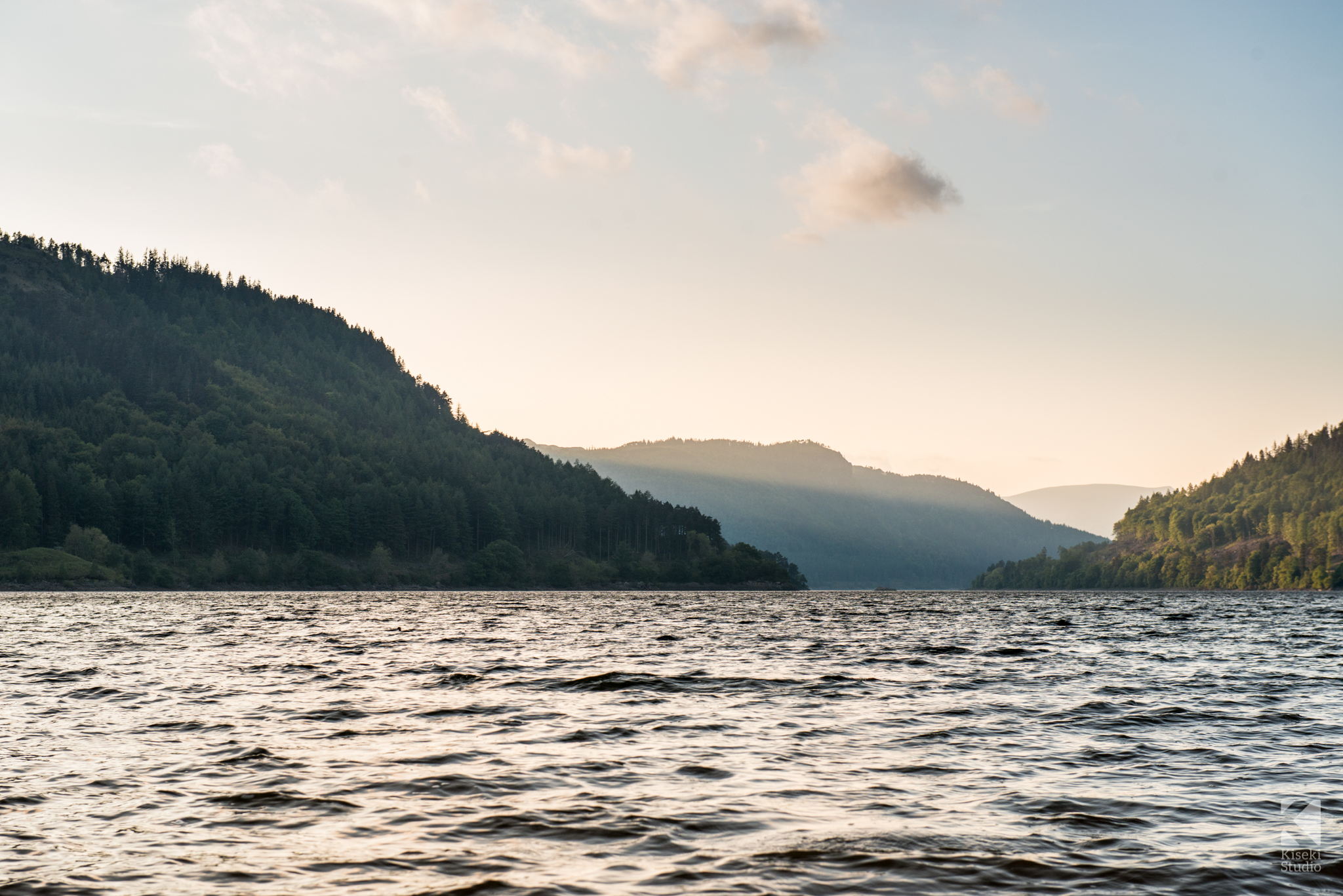 thirlmere-reservoir-sunset-summer-warm-moody-water-lake-district