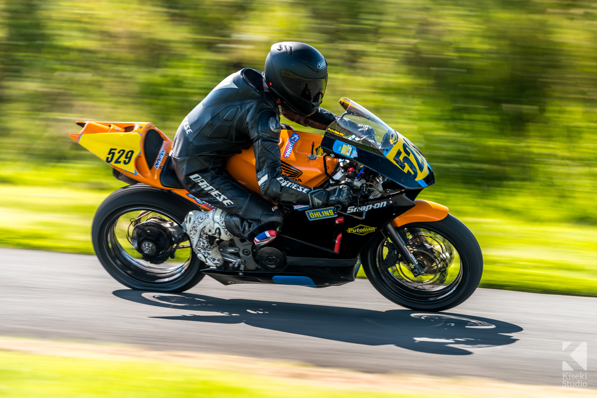 harewood-speed-hillclimb-motorbike-rider-fast-leaning-tilt