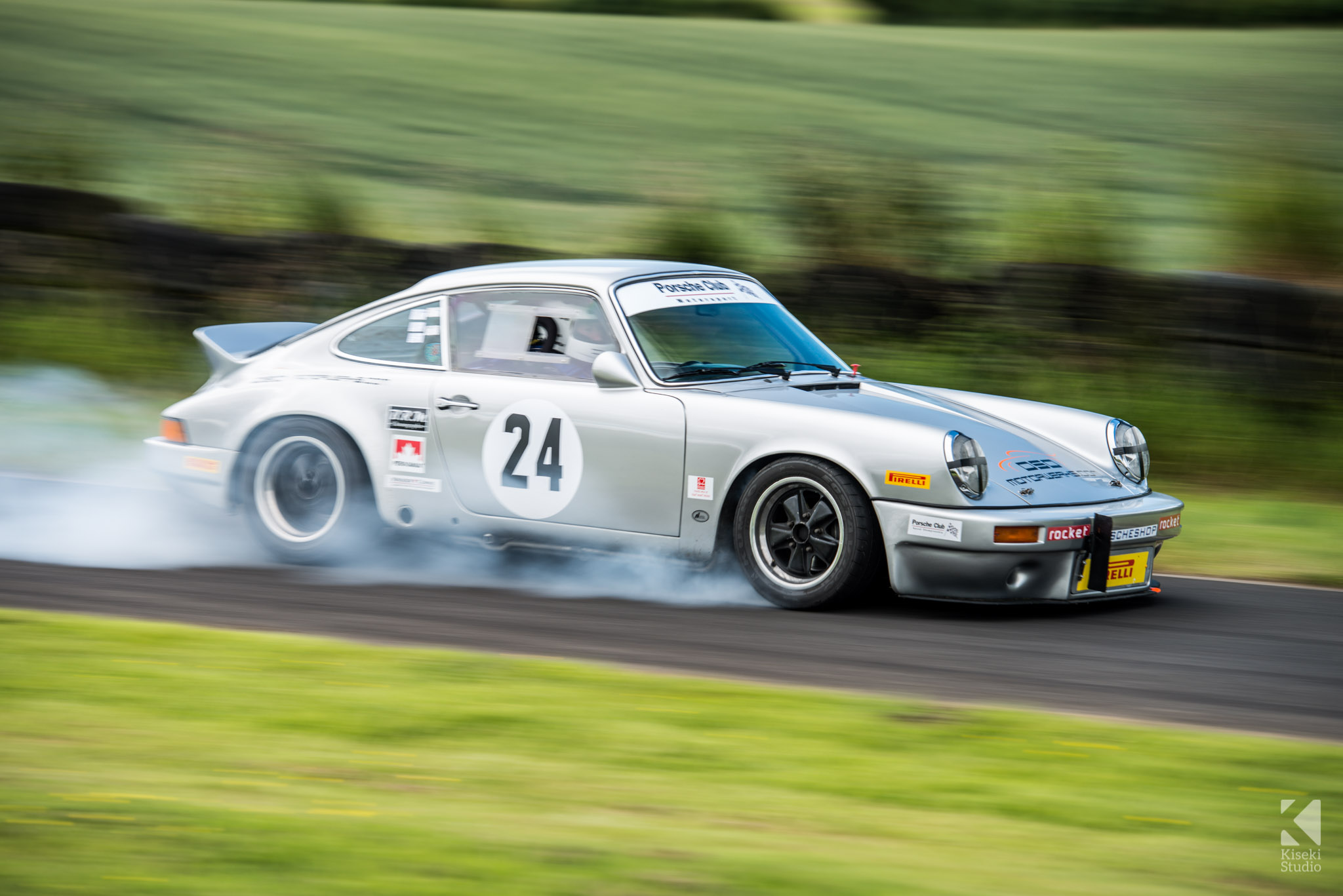 porsche-911-carrera-930-harewood-speed-hillclimb-braking-locked-up