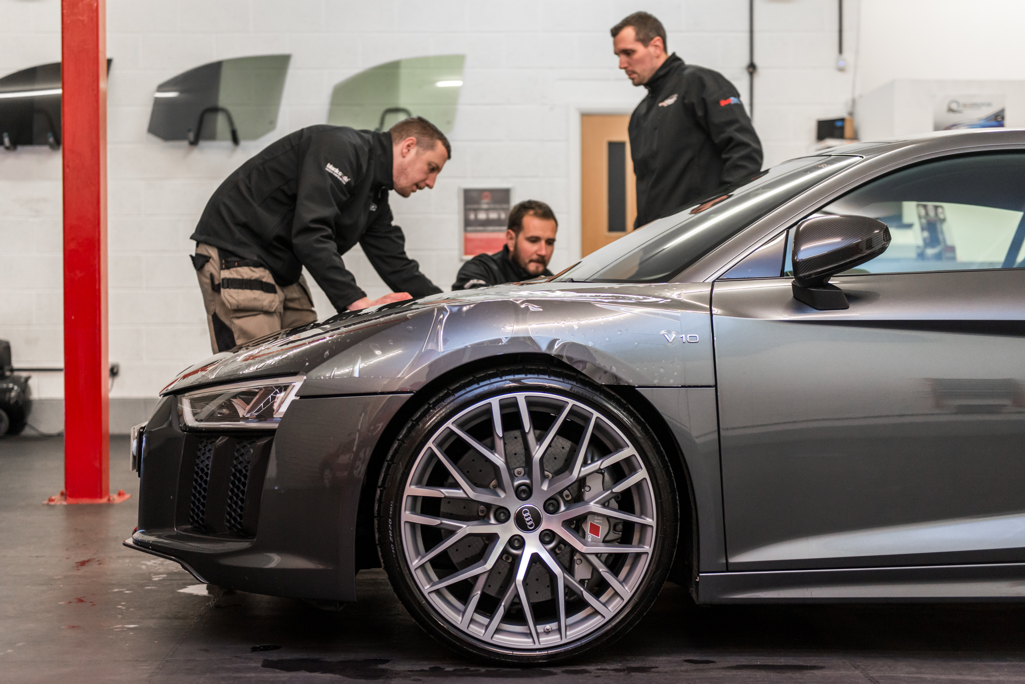 audi-r8-plus-v10-paint-protection-film-expression-automotive-application