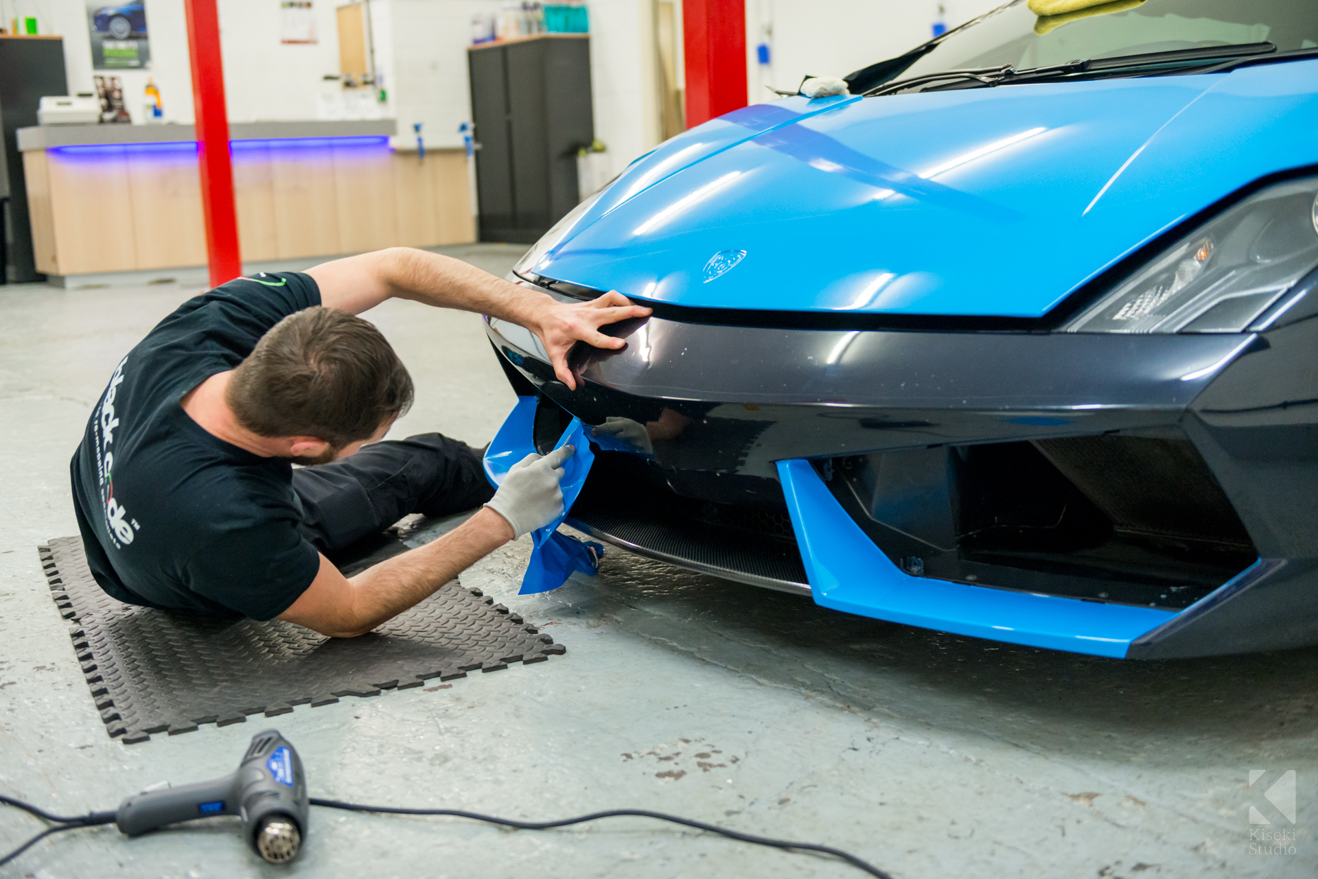 lamborghini-gallardo-full-vinyl-wrap-preparation-video-front-grilles