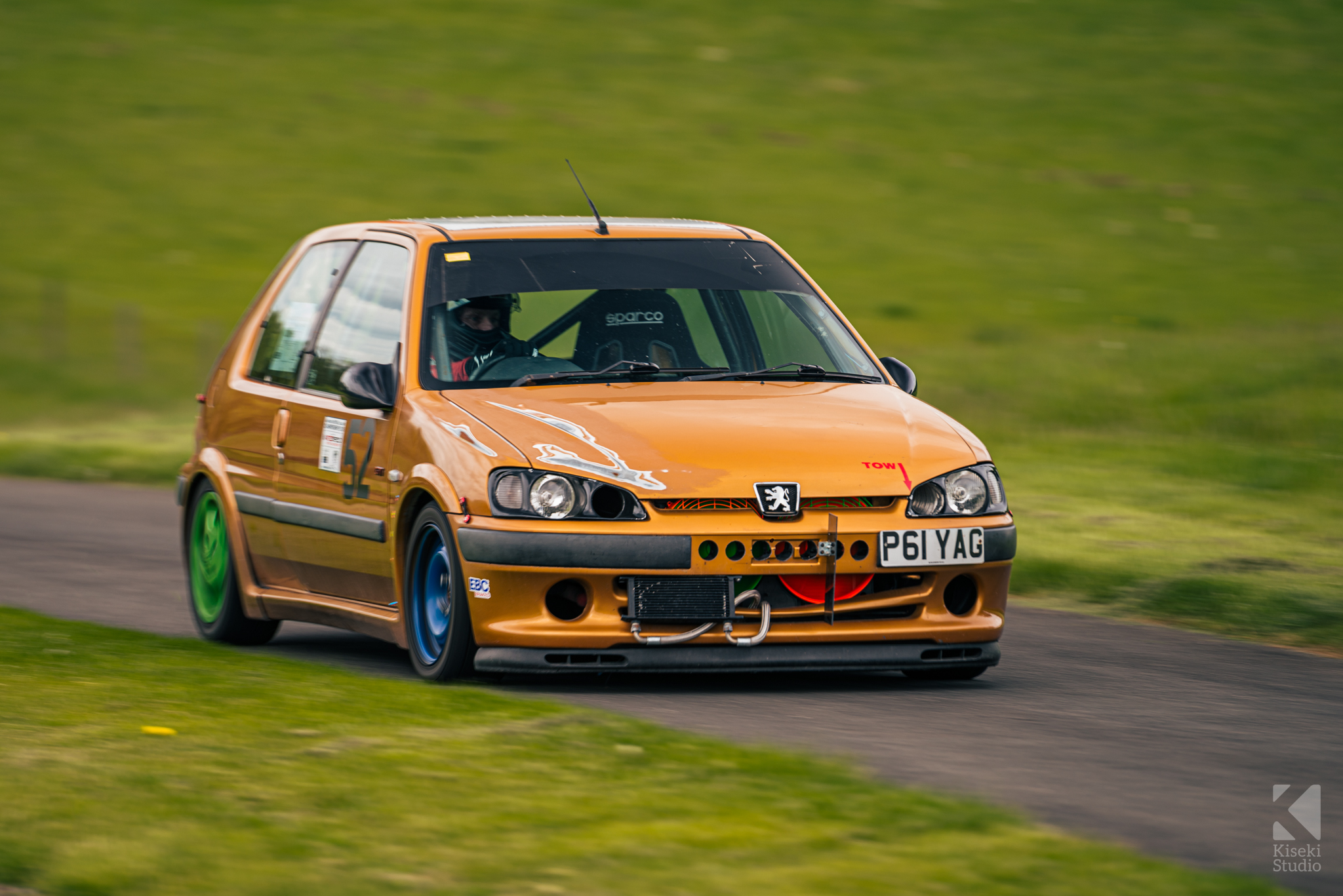 harewood-speed-hillclimb-peugeto-106-gti-gold-braking-time-attack